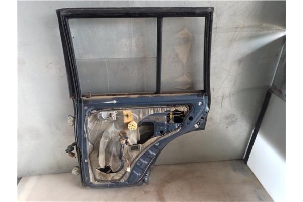 Recambio de puerta trasero derecha para mitsubishi montero (v20/v40) 3.0 v6 24v (v43w, v23w) referencia OEM IAM MB861342  