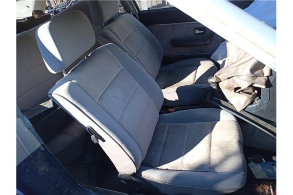 Recambio de juego asientos para audi 80 /90 (811/813/853) 1.3 80 cc referencia OEM IAM   