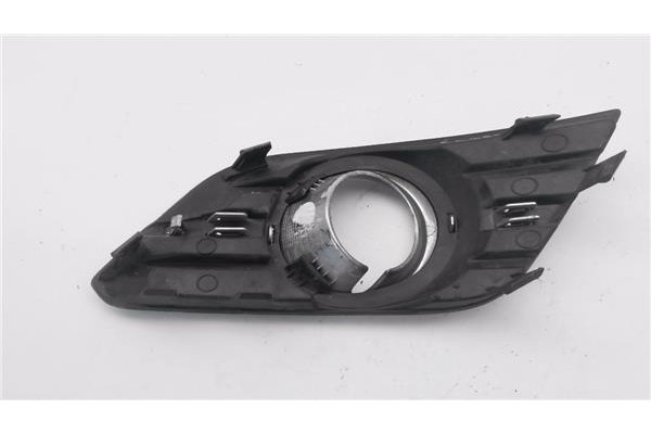 Recambio de rejilla paragolpes delantero izquierda para opel mokka 1.7 excellence referencia OEM IAM 95470234 95470236 