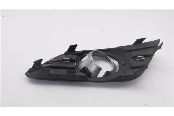 Recambio de rejilla paragolpes delantero izquierda para opel mokka 1.7 excellence referencia OEM IAM 95470234 95470236 