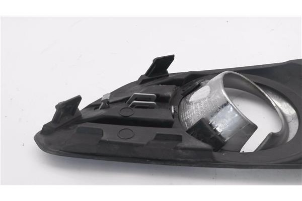 Recambio de rejilla paragolpes delantero izquierda para opel mokka 1.7 excellence referencia OEM IAM 95470234 95470236 