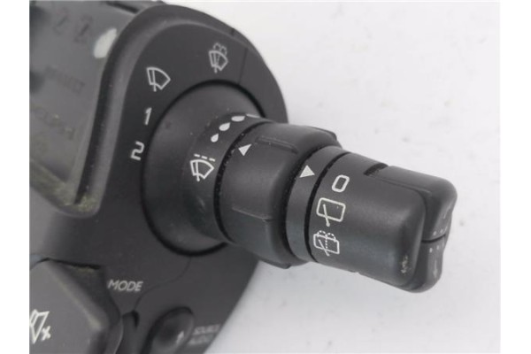 Recambio de mando limpiaparabrisas para renault clio iii 1.5 dci (c/br1g) referencia OEM IAM 88103003405  