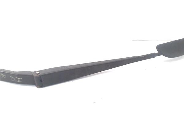 Recambio de brazo limpiaparabrisas delantero izquierdo para tata safari (42_fd) 2.1 referencia OEM IAM MAT403095822LDICOR05128CV