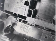 Recambio de luz delantero central techo para seat ibiza (kj1) 1.0 fr referencia OEM IAM 3V0868487C 575035624 