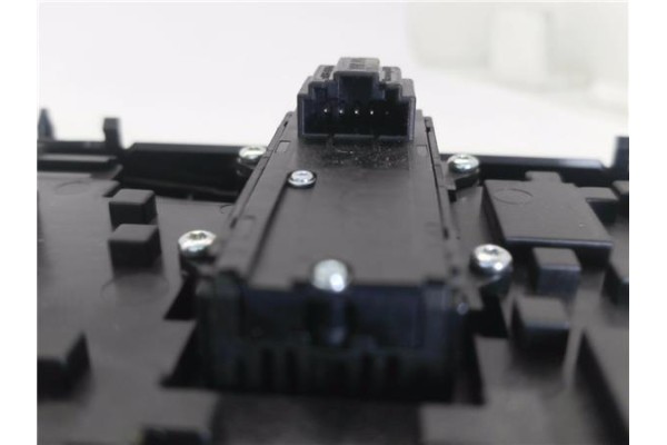 Recambio de luz delantero central techo para seat ibiza (kj1) 1.0 fr referencia OEM IAM 3V0868487C 575035624 
