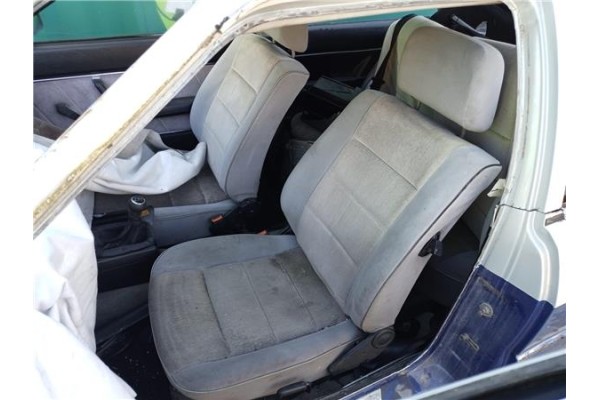 Recambio de juego asientos para audi 80 /90 (811/813/853) 1.3 80 cc referencia OEM IAM   