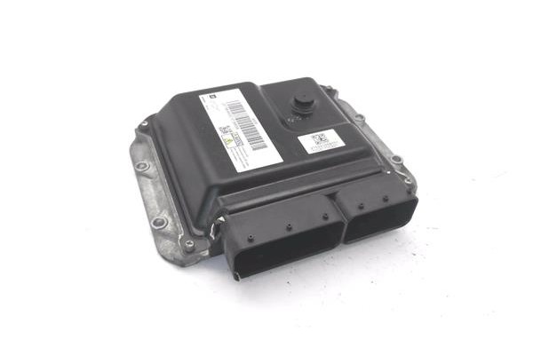 Recambio de centralita para opel astra j 1.7 cdti referencia OEM IAM 55577647 MB2758008884 