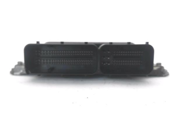 Recambio de centralita para opel astra j 1.7 cdti referencia OEM IAM 55577647 MB2758008884 