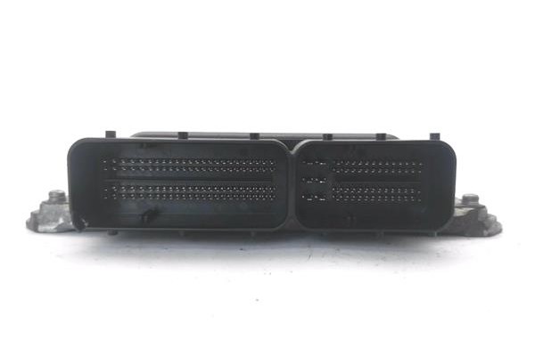 Recambio de centralita para opel astra j 1.7 cdti referencia OEM IAM 55577647 MB2758008884 