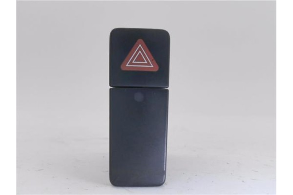 Recambio de interruptor luces emergencia para fiat sedici (189) 1.9 jtd 8v 120 emotion referencia OEM IAM 71768220  