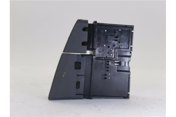 Recambio de interruptor luces emergencia para fiat sedici (189) 1.9 jtd 8v 120 emotion referencia OEM IAM 71768220  