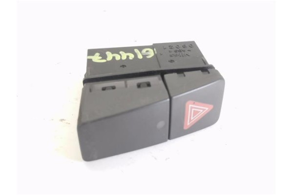 Recambio de interruptor luces emergencia para fiat sedici (189) 1.9 jtd 8v 120 emotion referencia OEM IAM 71768220  