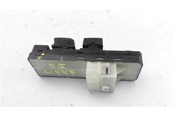 Recambio de mando elevalunas delantero izquierdo para fiat sedici (189) 1.9 jtd 8v 120 emotion referencia OEM IAM 64J203206  