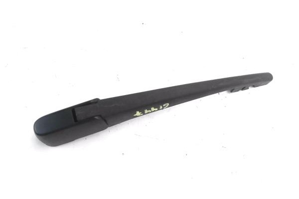 Recambio de brazo limpiaparabrisas trasero para fiat sedici (189) 1.9 jtd 8v 120 emotion referencia OEM IAM 71768016  