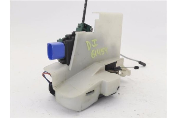 Recambio de cierre electromagnetico delantero izquierdo para volkswagen polo iv (9n1) 1.4 16v referencia OEM IAM 3B1837015AQ  