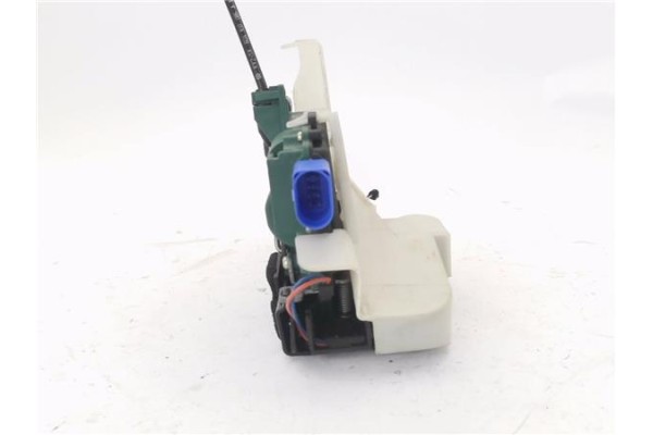 Recambio de cierre electromagnetico delantero izquierdo para volkswagen polo iv (9n1) 1.4 16v referencia OEM IAM 3B1837015AQ  