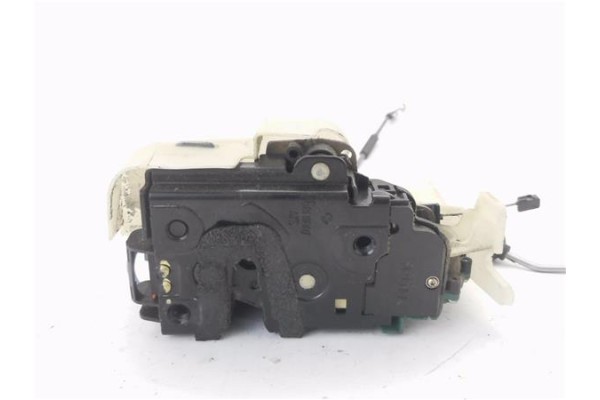 Recambio de cierre electromagnetico delantero izquierdo para volkswagen polo iv (9n1) 1.4 16v referencia OEM IAM 3B1837015AQ  