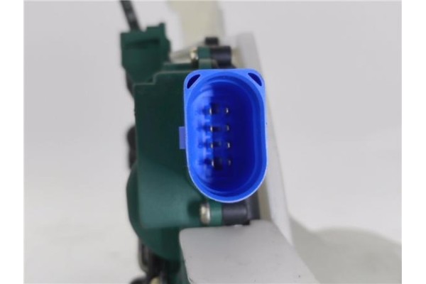 Recambio de cierre electromagnetico delantero izquierdo para volkswagen polo iv (9n1) 1.4 16v referencia OEM IAM 3B1837015AQ  