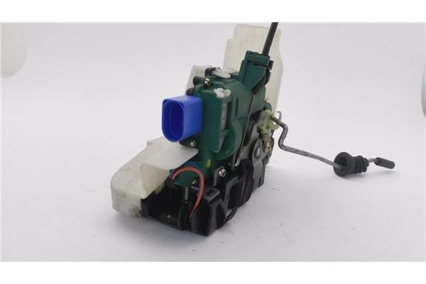 Recambio de cierre electromagnetico delantero derecho para volkswagen polo iv (9n1) 1.4 16v referencia OEM IAM 3B1837016CC  