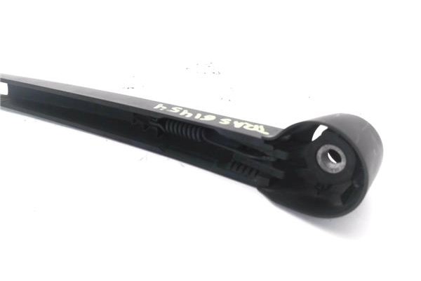 Recambio de brazo limpiaparabrisas trasero para volkswagen polo iv (9n1) 1.4 16v referencia OEM IAM 6Q6955707C  