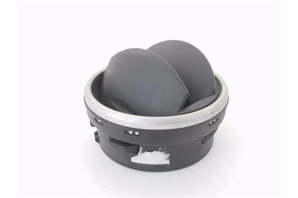 Recambio de rejilla entrada de aire para seat ibiza berlina (6j5) 1.4 referencia OEM IAM 6J0819110  