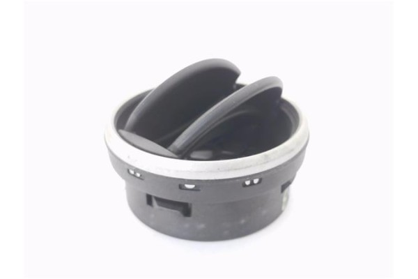 Recambio de rejilla entrada de aire para seat ibiza berlina (6j5) 1.4 referencia OEM IAM 6J0819110  