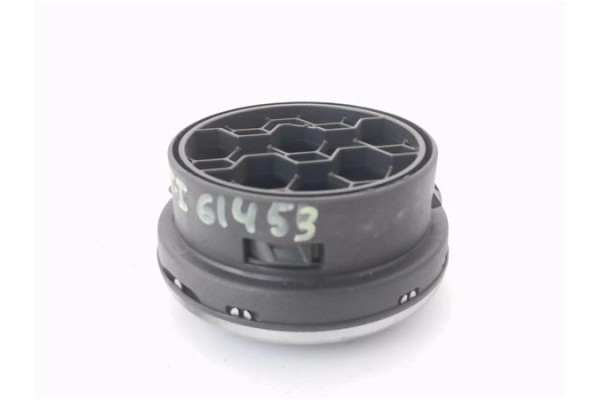 Recambio de rejilla entrada de aire para seat ibiza berlina (6j5) 1.4 referencia OEM IAM 6J0819110  