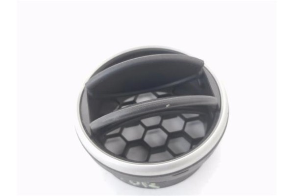 Recambio de rejilla entrada de aire para seat ibiza berlina (6j5) 1.4 referencia OEM IAM 6J0819110  