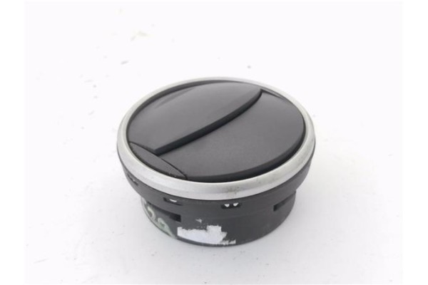 Recambio de rejilla entrada de aire para seat ibiza berlina (6j5) 1.4 referencia OEM IAM 6J0819110  