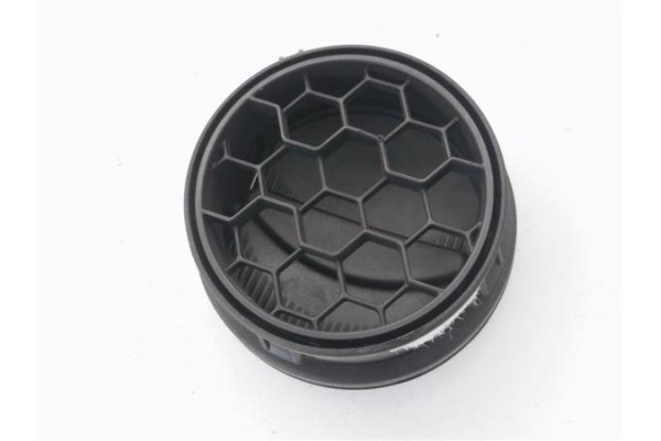 Recambio de rejilla entrada de aire para seat ibiza berlina (6j5) 1.4 referencia OEM IAM 6J0819110  