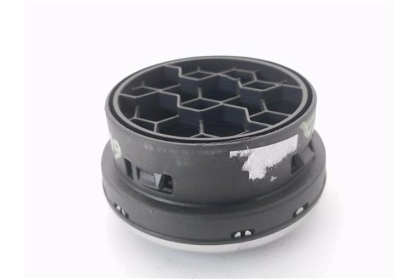 Recambio de rejilla entrada de aire para seat ibiza berlina (6j5) 1.4 referencia OEM IAM 6J0819110  