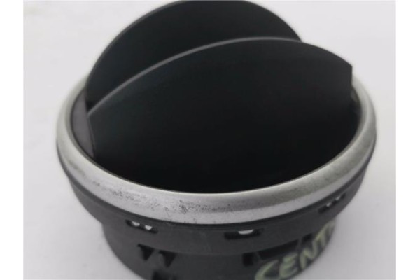 Recambio de rejilla entrada de aire para seat ibiza berlina (6j5) 1.4 referencia OEM IAM 6J0819110  