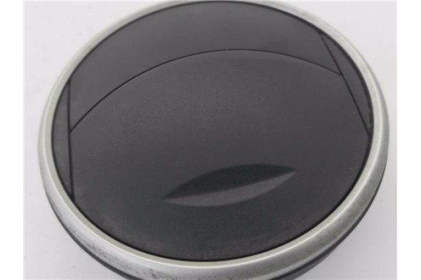 Recambio de rejilla entrada de aire para seat ibiza berlina (6j5) 1.4 referencia OEM IAM 6J0819110  