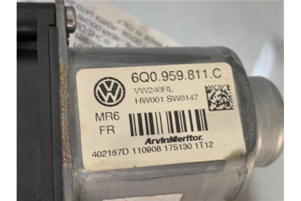 Recambio de elevalunas electrico trasero izquierdo para volkswagen polo iv (9n1) 1.4 tdi referencia OEM IAM 6Q0959811CVW1  