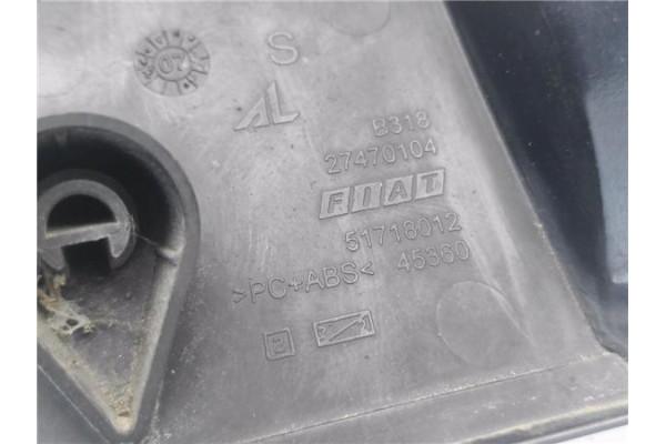 Recambio de piloto antiniebla trasero izquierdo para audi a4 avant (8k5) 2.0 básico referencia OEM IAM 51718012 27470104 