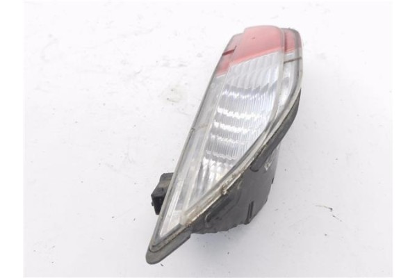 Recambio de piloto defensa trasero derecho para audi a4 avant (8k5) 2.0 básico referencia OEM IAM 27470202 51718011 
