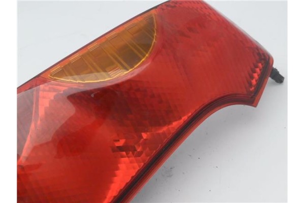 Recambio de piloto trasero derecho para nissan note (e11e) 1.5 dci referencia OEM IAM 22016752  