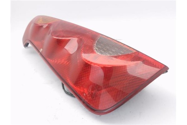Recambio de piloto trasero izquierdo para nissan note (e11e) 1.5 dci referencia OEM IAM 22016752  