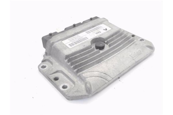 Recambio de centralita para renault clio iv 1.2 expression referencia OEM IAM 237102071R V29028919A 