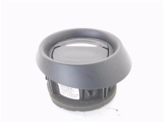 Recambio de rejilla entrada de aire para renault clio iv 1.2 expression referencia OEM IAM 687601310R  
