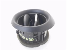 Recambio de rejilla entrada de aire para renault clio iv 1.2 expression referencia OEM IAM 687601310R  