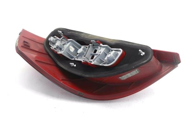 Recambio de piloto trasero derecho para mercedes-benz clase a (bm 169) 2.0 a 200 cdi (169.008) referencia OEM IAM A698201064R  