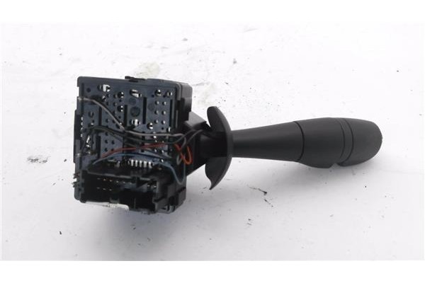 Recambio de mando limpiaparabrisas para renault clio iv 1.2 expression referencia OEM IAM E10670313  
