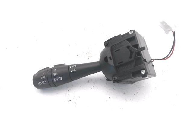 Recambio de mando intermitencia para renault clio iv 1.2 expression referencia OEM IAM E10657780  