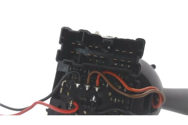 Recambio de mando intermitencia para renault clio iv 1.2 expression referencia OEM IAM E10657780  