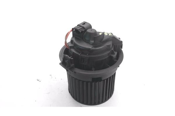 Recambio de motor calefaccion para renault clio iv 1.2 expression referencia OEM IAM T1029527S 12186 