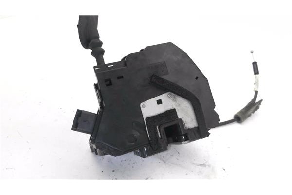 Recambio de cierre electromagnetico delantero derecho para renault clio iv 1.2 expression referencia OEM IAM 805004945R 40627203