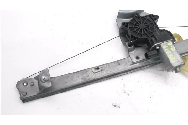 Recambio de mecanismo elevalunas delantero derecho para renault clio iv 1.2 expression referencia OEM IAM 128001071D 3N3654 