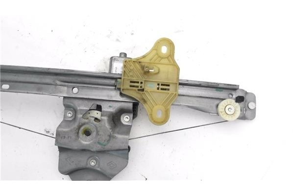 Recambio de mecanismo elevalunas delantero derecho para renault clio iv 1.2 expression referencia OEM IAM 128001071D 3N3654 