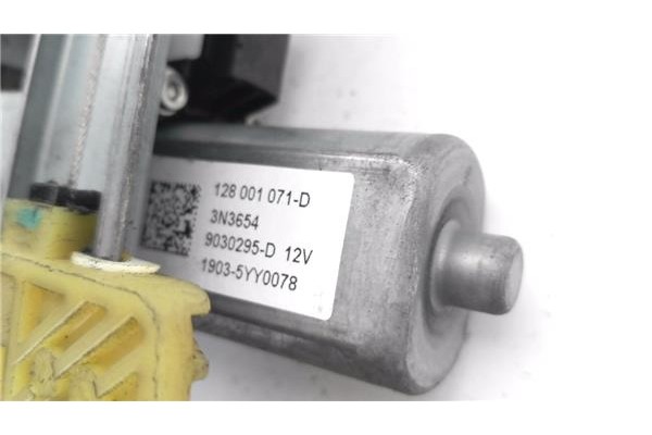 Recambio de mecanismo elevalunas delantero derecho para renault clio iv 1.2 expression referencia OEM IAM 128001071D 3N3654 